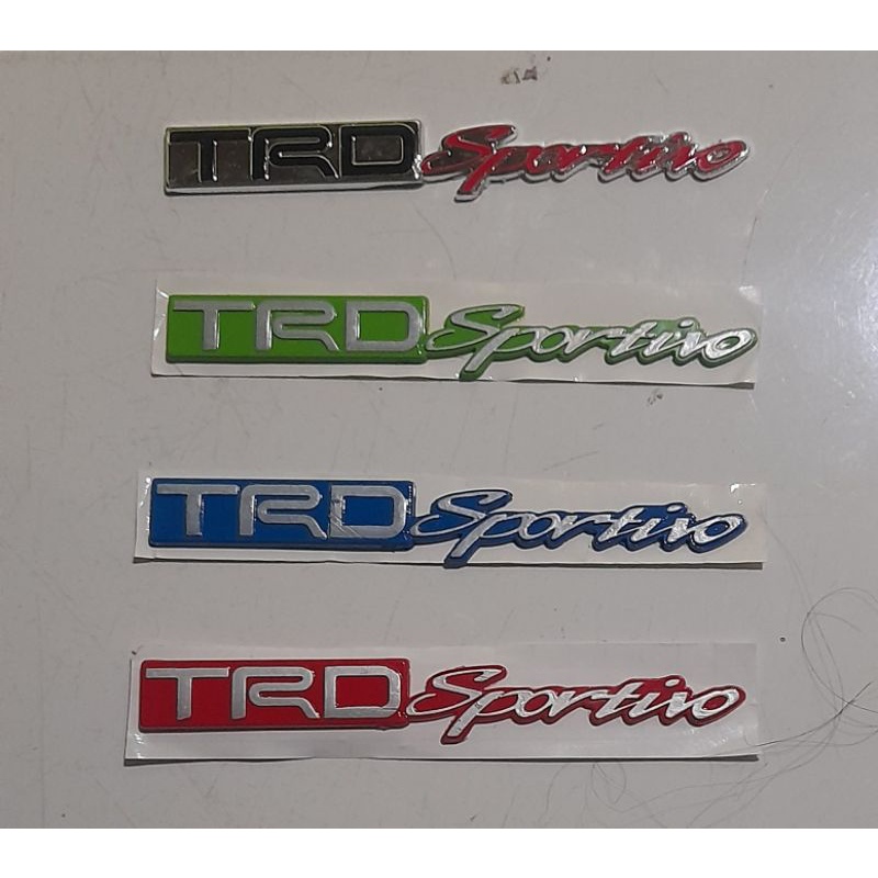 Emblem tulisan TRD Sportivo TRD sportivo