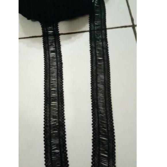 

★ Renda rajut katun / renda kait 4cm roll 15yard (13.5 meter) / roll Ready