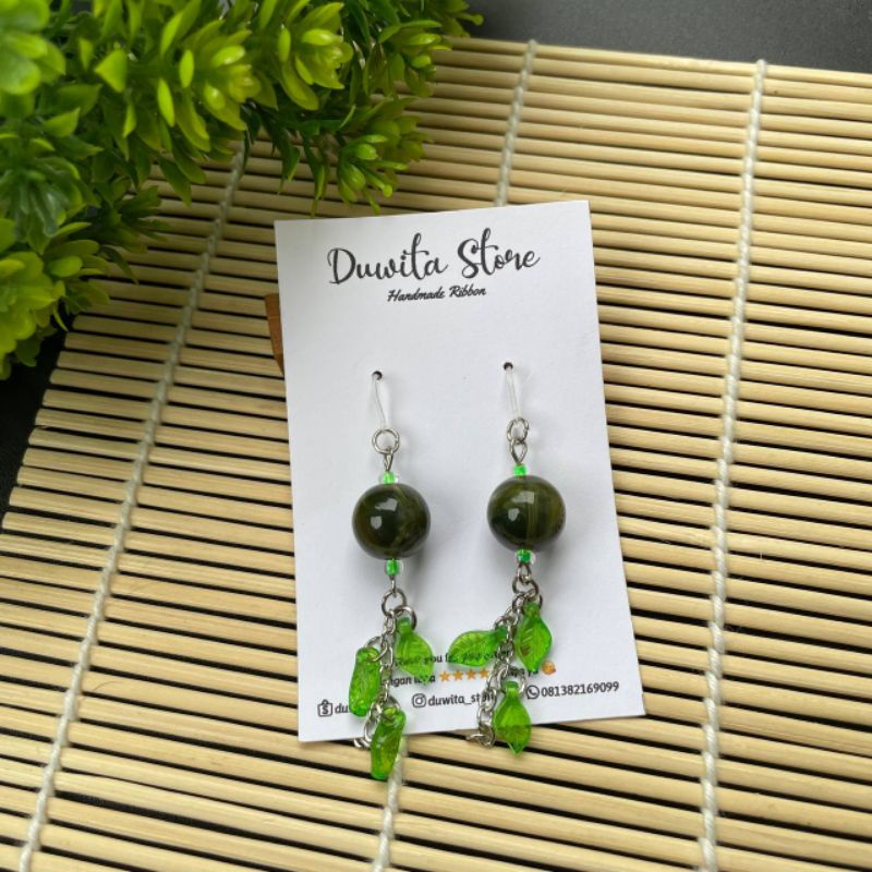 HANDMADE ANTING WANITA DEWASA PANJANG KAITAN PLASTIK/SILVER MOTIF MUTIARA MARMER DAUN