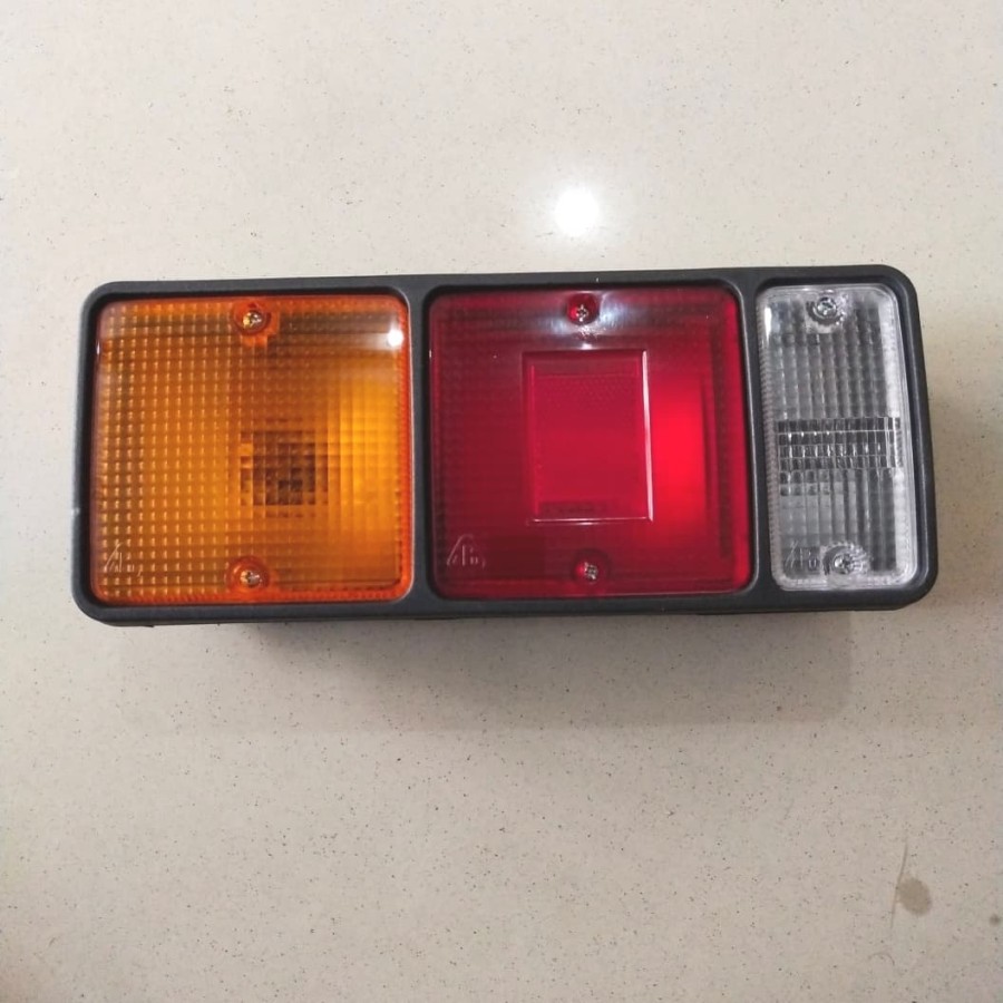 LAMPU STOP MITSUBISHI COLD DIESEL PS 100/ FE114/ PS 120 LAMA