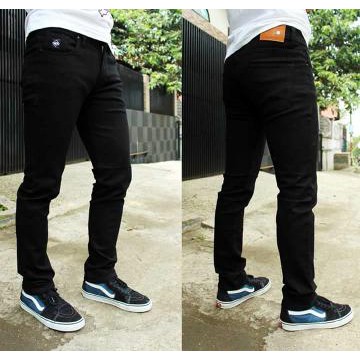 JEANS DENIME HITAM PEKAT
