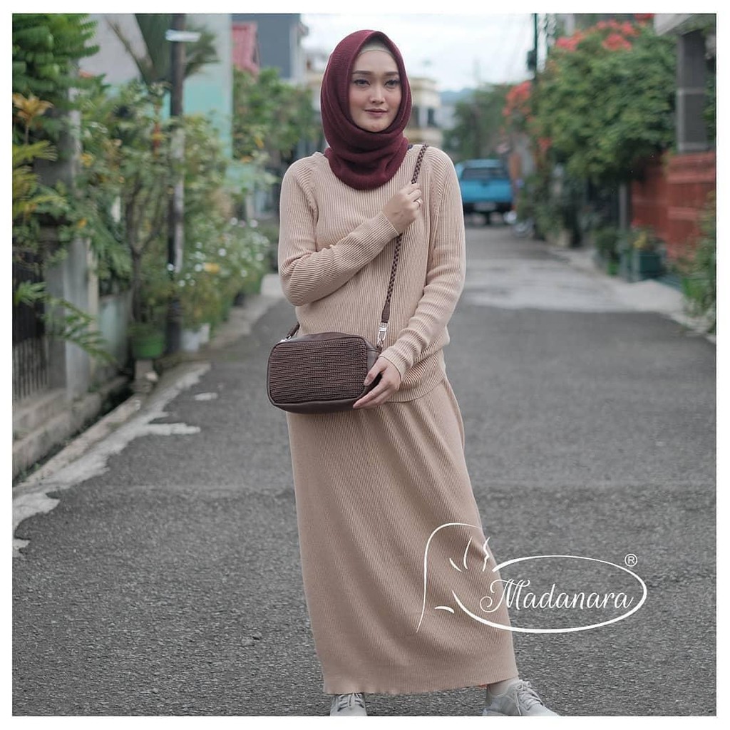 Boxy Set Stelan Rajut Wanita / Sweater Rajut Wanita / Set Knit 2in1 Sweater + Rok / Baju Rajut