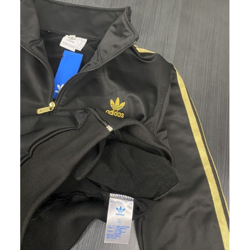 tracktop cropped Adidas wanita