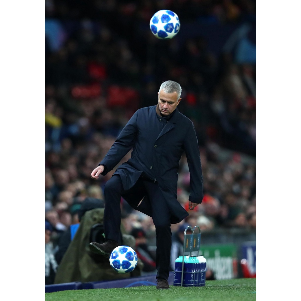 COD POSTER HIASAN DINDING PELATIH SEPAK BOLA AS ROMA JOSE MOURINHO