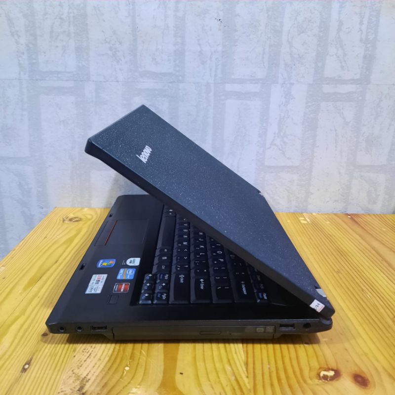 Laptop Lenovo Thinkpad K47 intel cor i5 Ram 8GB HDD 320GB Vga Amd Radeon HD 7400 series Siap pakai