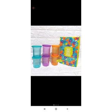 Family mate round Tupperware