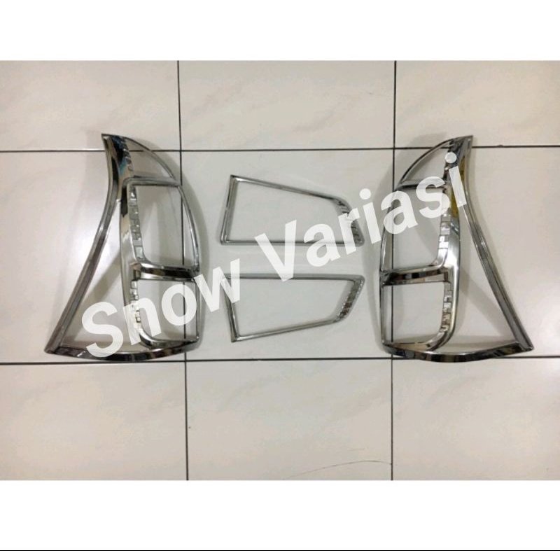 Grand avanza veloz 2015 - 2018 paket garnish lampu depan belakang hitam chrome