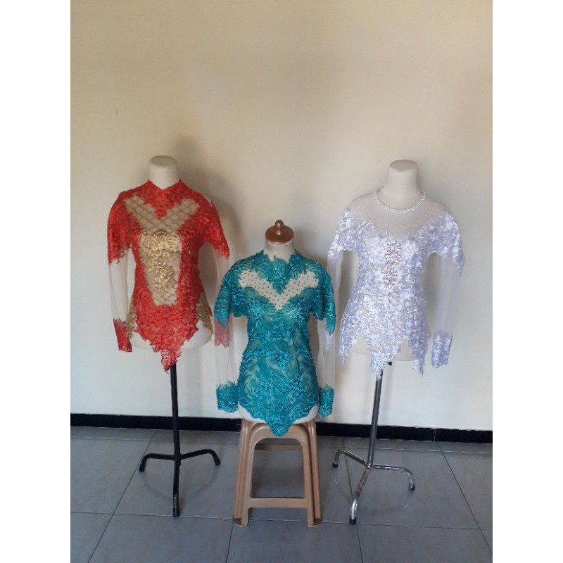 Kebaya brokat