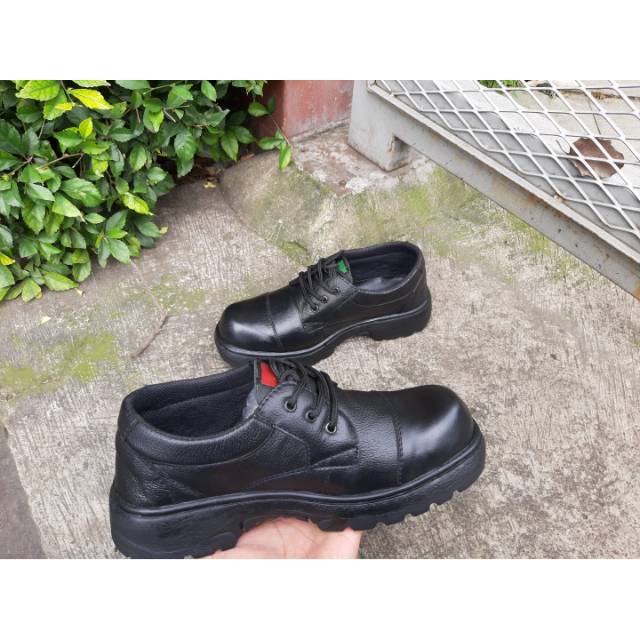 Sepatu Safety Pendek Boots Proyek