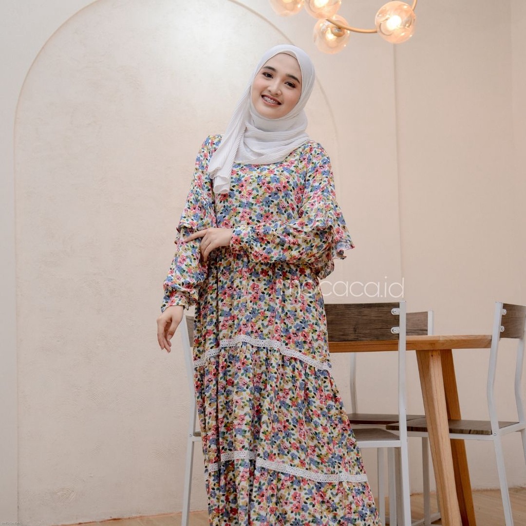 Dress Katun Rayon Premium Motif bunga kecil Aesthetic dengan aksen renda kecil yang simple busui friendly