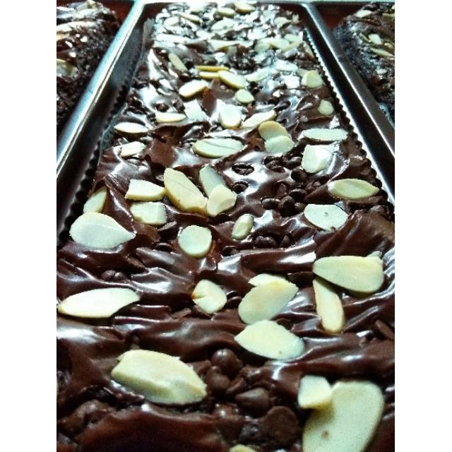 

brownies panggang shiny crust