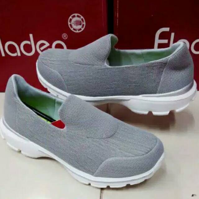 Sepatu sneaker slip on fladeo wanita