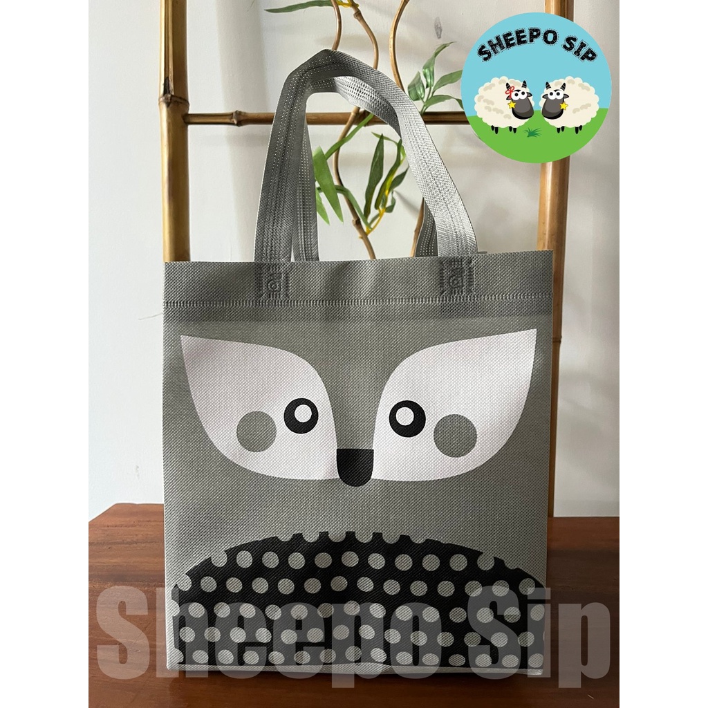 

TAS SPUNBOND ULANG TAHUN BINATANG - TAS BIRTHDAY ANAK - TAS BENTO 20X20 - TAS BEKAL ANAK SEKOLAH - TAS KOTAK NASI 20X20