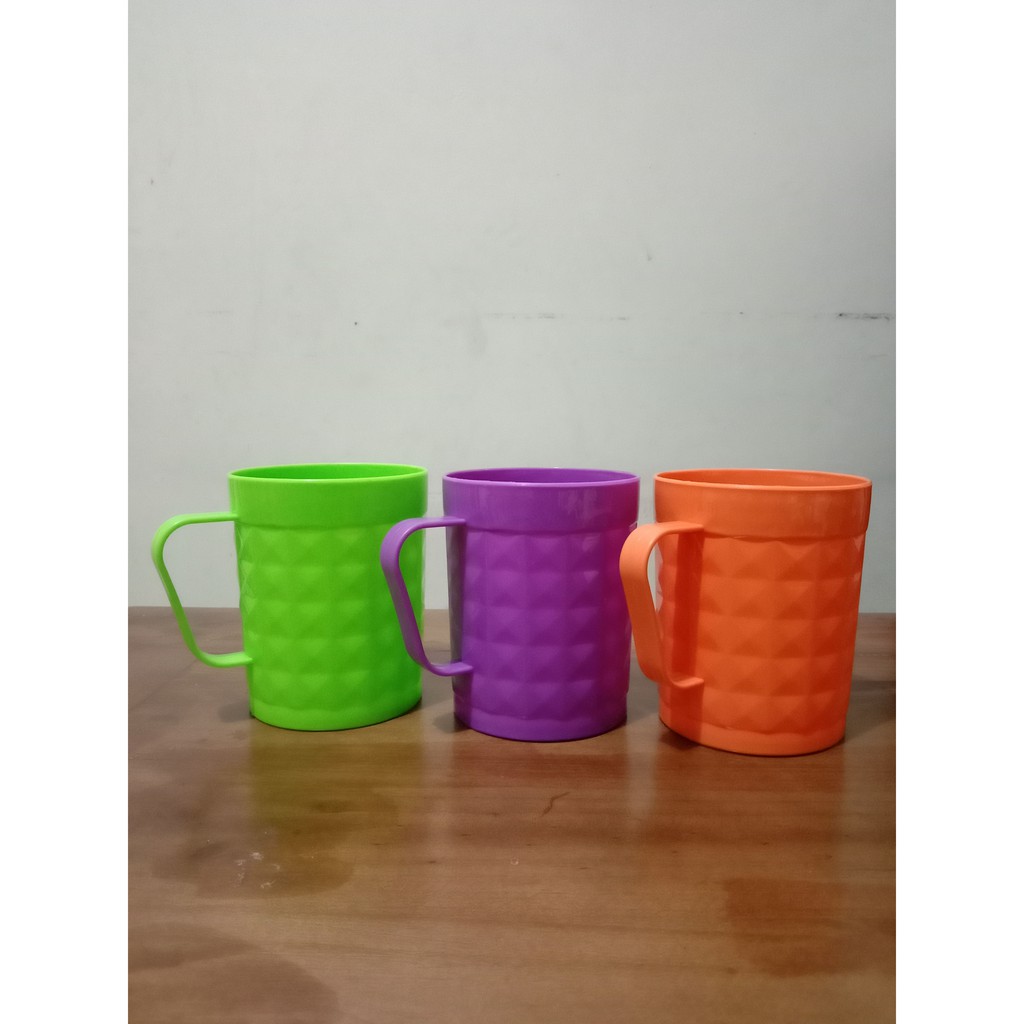 GELAS PLASTIK PHYRAMIDA GELAS PLASTIK GAGANG