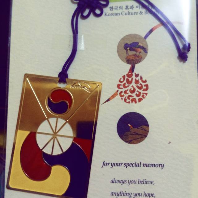 

Bookmark dari Korea / pembatas buku