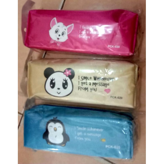 

Tempat pensil kain karakter dan Levi's pencil's case kotak pensil