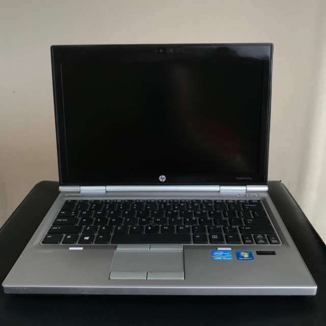 Hp Elitebook 2570p core i5 - ram 4 gb - hdd 320gb - no minus - mulus - bergaransi