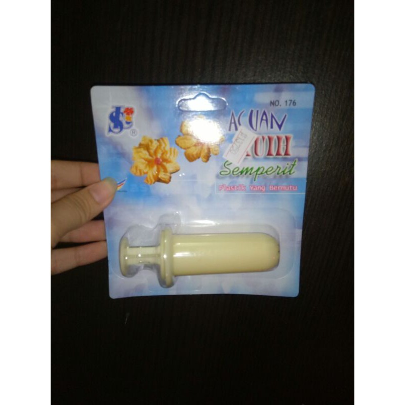 

Acuan kue semprit plastik no.176