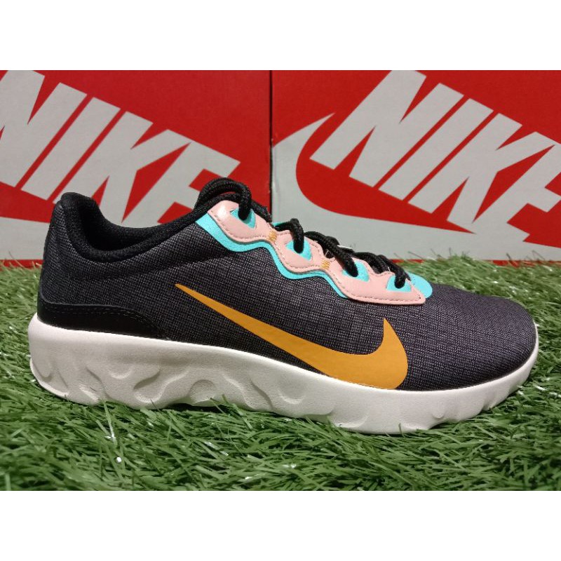 SEPATU NIKE WMNS NIKE EXPLORE STRADA  black amber rise Noir