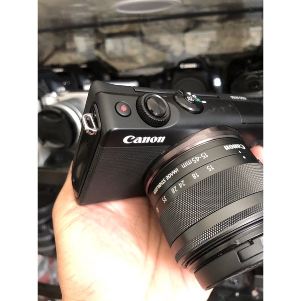 canon mirorles  m100 lensa kit 15-45 STM mulus normal 100%