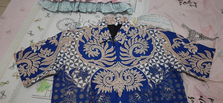 Batik Solo Kemeja Batik Pria Lengan Pendek Lapis Furing Gardha Navy Anjani Produsen Premium Konveksi