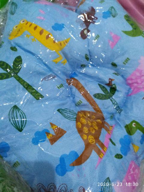 1 Bantal Mahkota Karakter