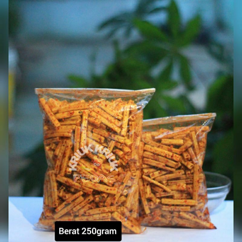 

Cemilan pedas Seblak kering makaroni potato 250gr