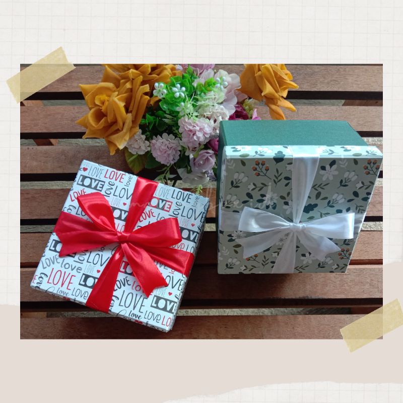 

KOTAK KADO/GIFT BOX MURAH UK. 15cm × 15cm × 10cm