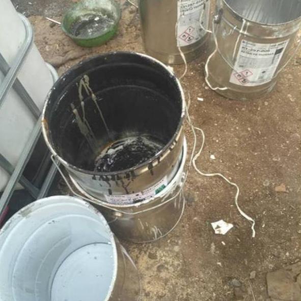 Tidak Diragukan.. drum kaleng bekas/tempat sampah/Pot tanaman/kaleng rebus kaleng bekas second cat