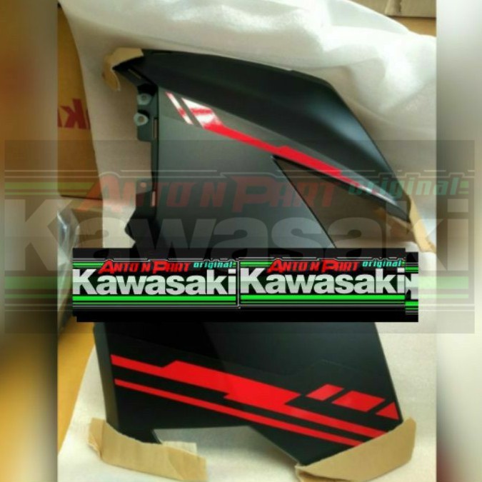 cover body fairing atas kiri Ninja 250 Fi new original