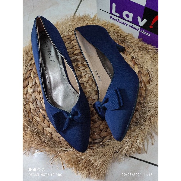 sepatu hills wanita merk Laviola size 40 (2163nv)