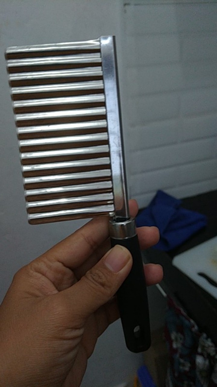 Pisau Gelombang Pengiris Kentang & Acar