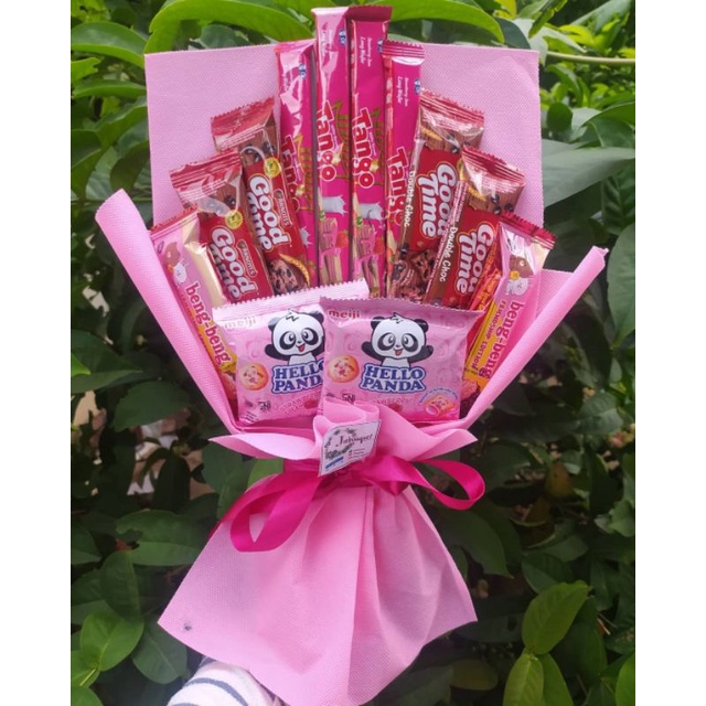 (K) Buket pink hemat terjangkau pas dikantong cantik/paket/bingkisan Snack Ulang Tahun/Ultah/ Wisuda/Kado/Hadiah/ ANNIVERSARY / CEWE