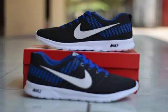 PROMO SIZE 40 !!! NIKE RUNNING HITAM BIRU