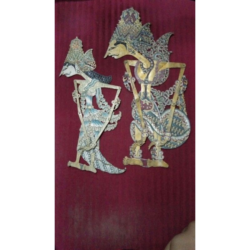 wayang antik kuno sepasang wayang lawas lawasan wayang kulit rama dan sinta