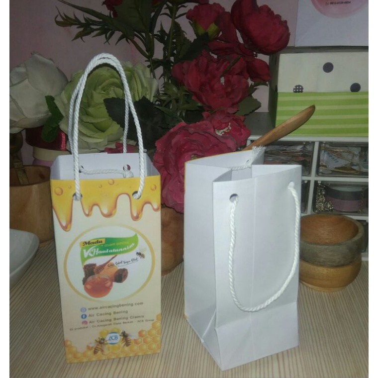 

paperbag ukuran 12*6*6cm isi 50pc