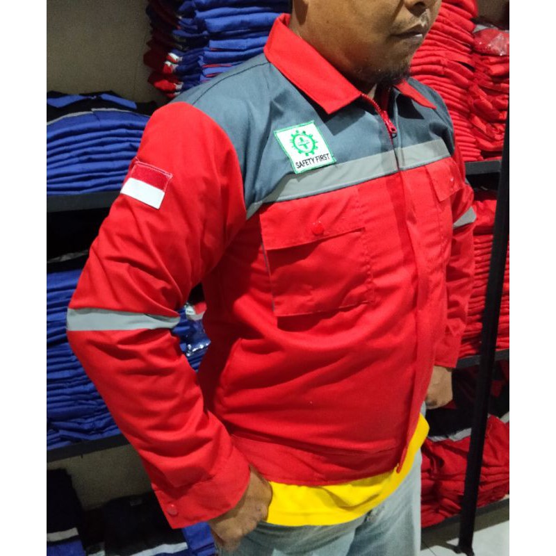 WEARPACK SAFETY / KEMEJA SAFETY / BAJU SAFETY LENGAN PANJANG / BAJU PROYEK KEREN / BAJU KERJA PRIA PROYEK / BAJU KERJA PIRA LAPANGAN / BAJU MEKANIK / BAJU WEARPACK / WERFAK PRIA KERJA / BAJU WEARPACK KERJA PROYEK / BAJU TAMBANG / MERAH ABU
