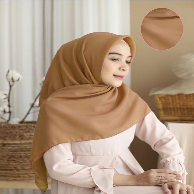 Hijab Segiempat Polycotton 115 x 115 Warna Part 1 Bella Square-CARAMEL