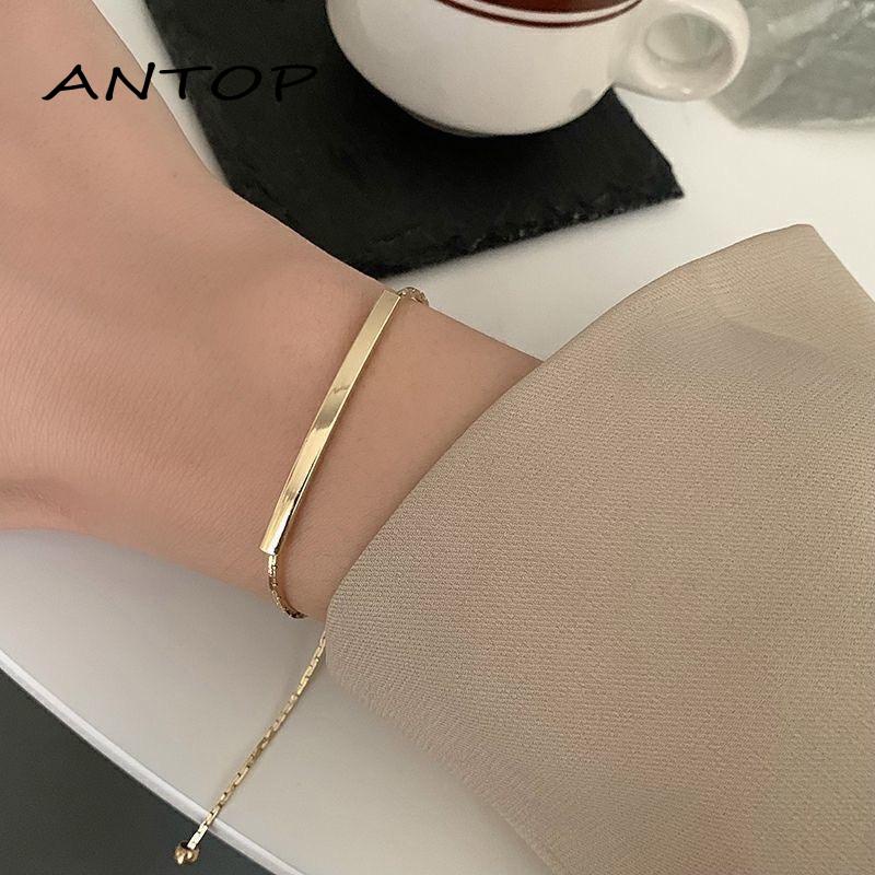 Gelang Tangan Rantai Adjustable Motif Tulisan Minority Warna Emas Untuk Wanita