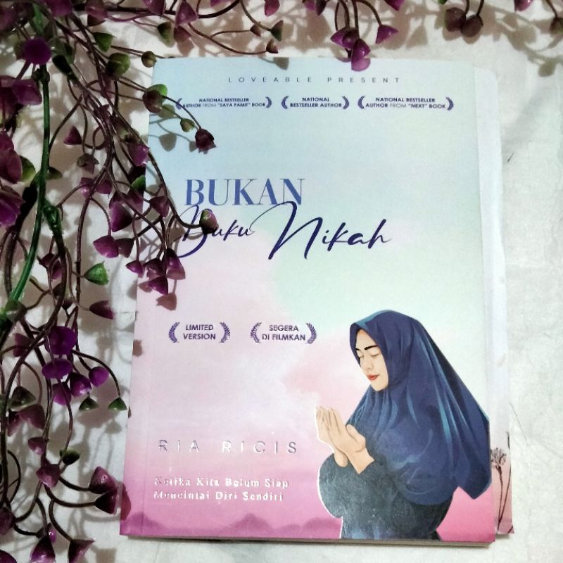 PRELOVED BUKAN BUKU NIKAH NOVEL KARYA RIA RICIS TERLARIS LIMITED VERSION BONUS KALENDER 2021