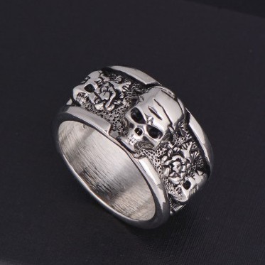 SEUSUK  Fashion Rock Silver Gothic Punk Old Wrinkle Skull Big Rotating Bikers Bible Ring