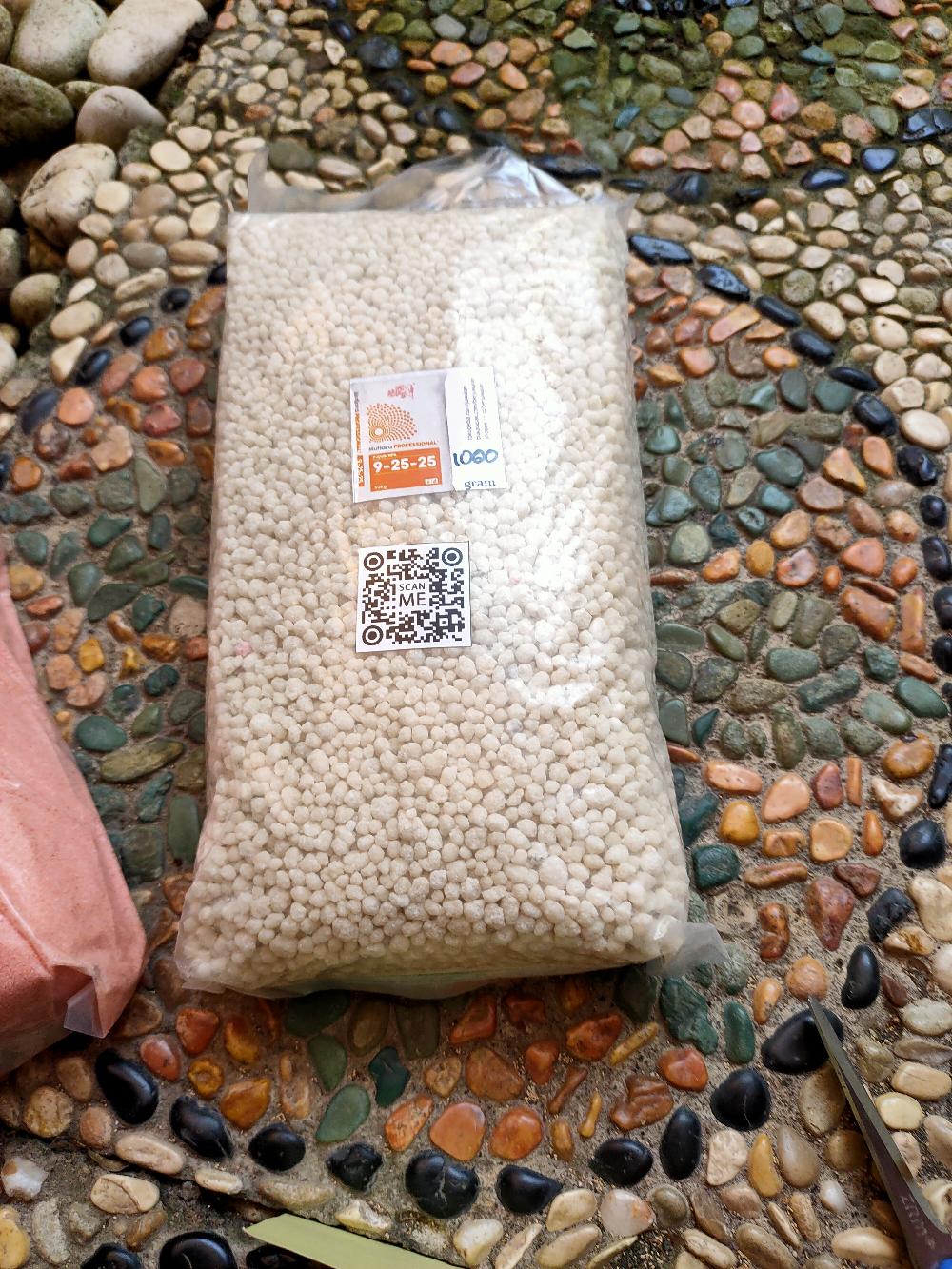 Repack 1 Kg Meroke Npk Mutiara Professional 9-25-25 Field Grade