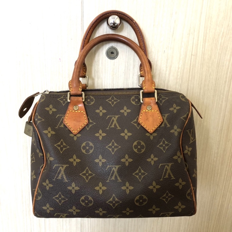 PRELOVED LV SPEEDY 25