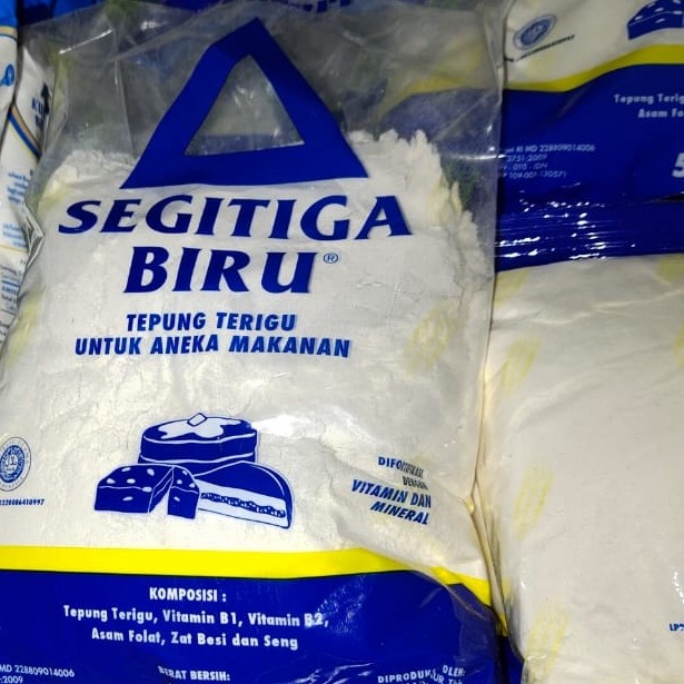 

PROMO [COD] Tepung Terigu segitiga biru kemasan 1kg Isi 12