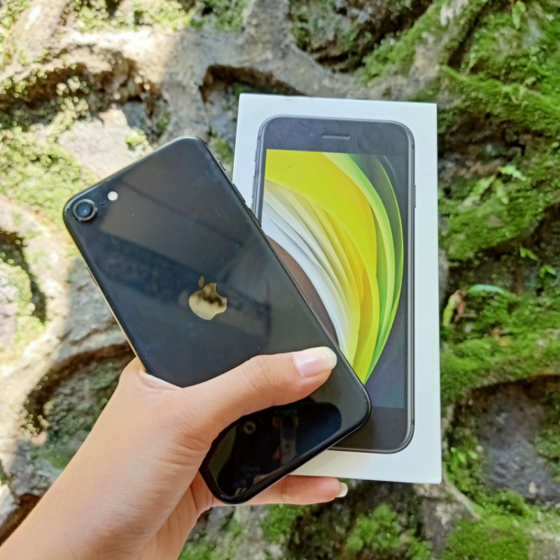 (SECOND) IPHONE SE 2 128GB EX IBOX BH-85% BODY MULUS NO MINUS GARANSI JAMINAN IMEI ANTI BLOK 1 TAHUN