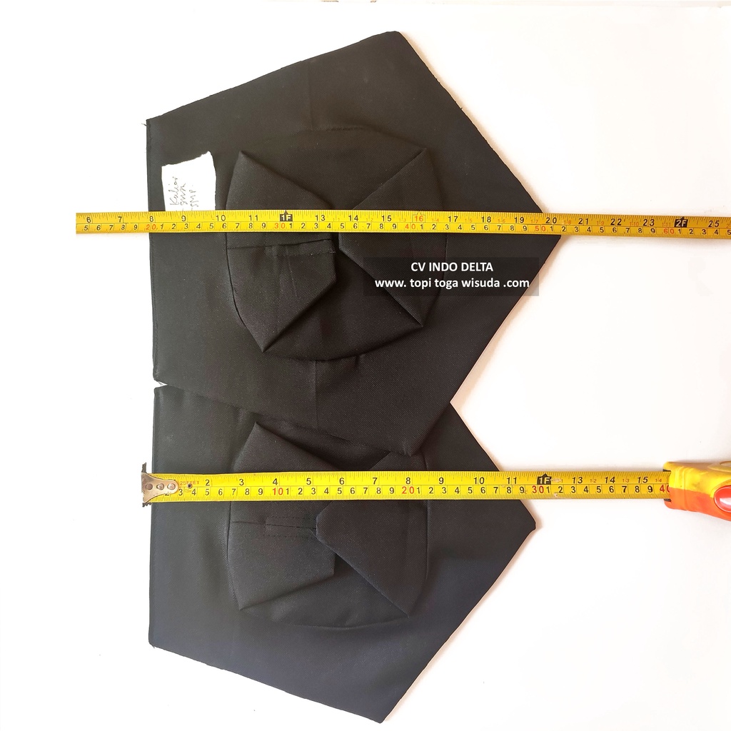Topi Toga Wisuda Grosir Ready Stock Pesan 100 pcs free ongkir baru TK SD SMP SMA Diploma Sarjana D3