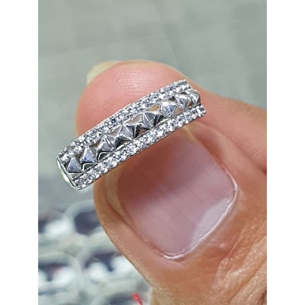 cincin valentino listring emas putih
