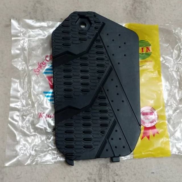 Tutup Aki cover batre Vario 125/150 LED K59 tahun 2015/ 2017 non original