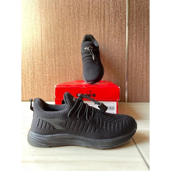 Sepatu Anak Diadora Biago Jr