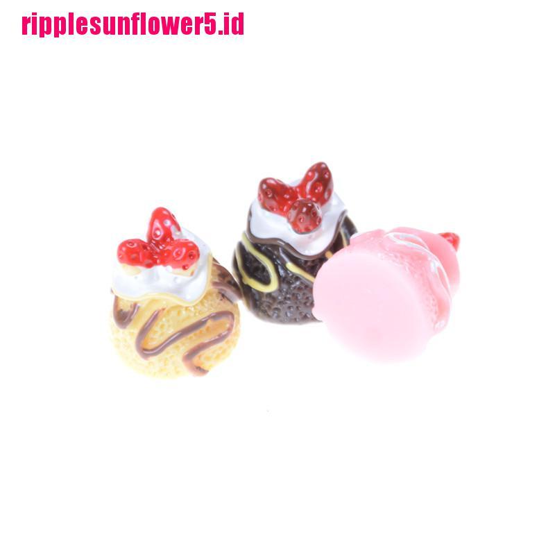 5pcs Miniatur Makanan Penutup Kue Krim 3D Bahan Resin Untuk Rumah Boneka